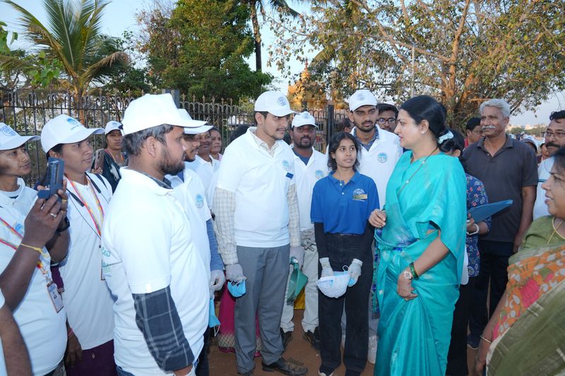 Chaka Chak Davanagere — Intercollegiate Cleanathon, photo 11